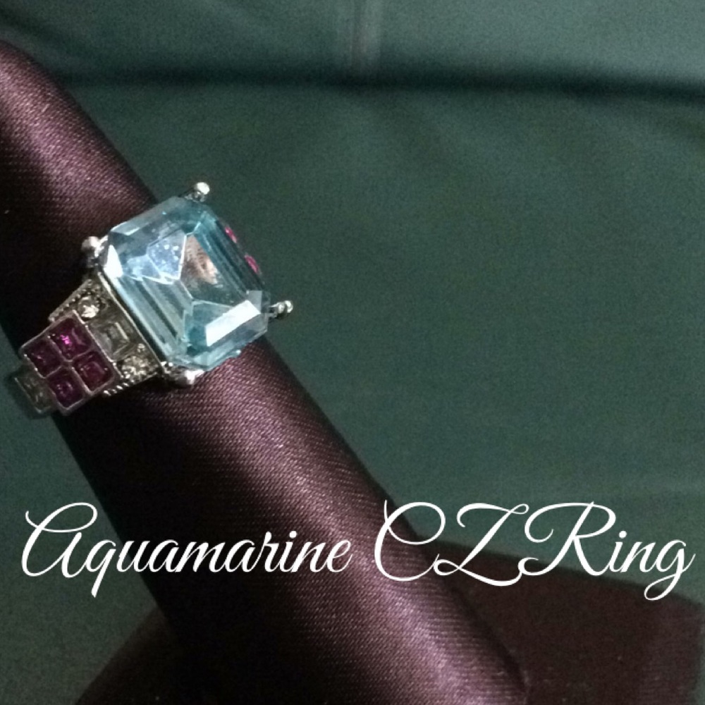 🆕925 SilverPlated Aquamarine CZ Gem Ring-7/8⭐️